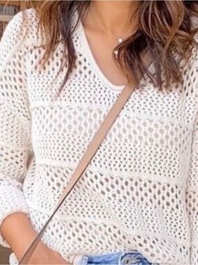 NWT Knox Rose Cotton Blend Open Work Beige  Crewneck Sweater, size XS.